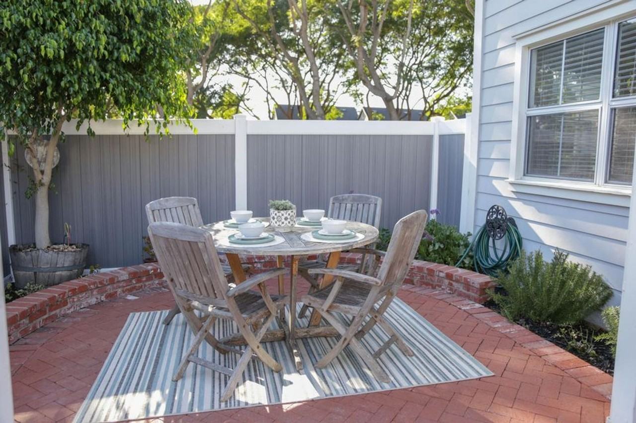 3922 Via Diego - Photo 3 of 18