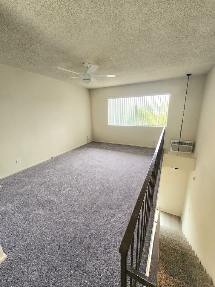 10405 Irene St #210 - Photo 7 of 11