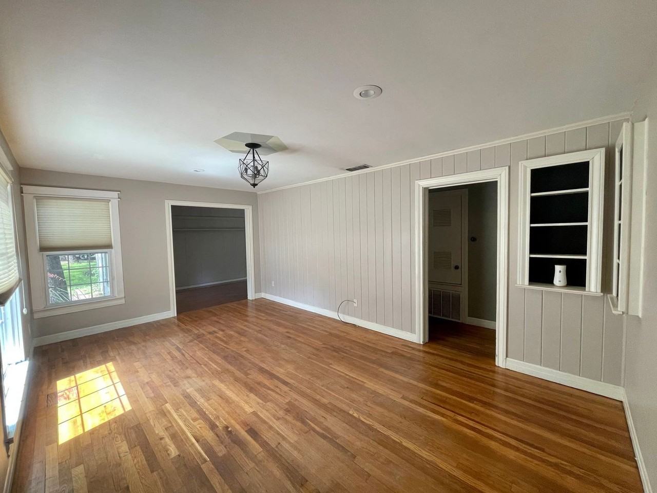 849 Ballinger St - Photo 7 of 17