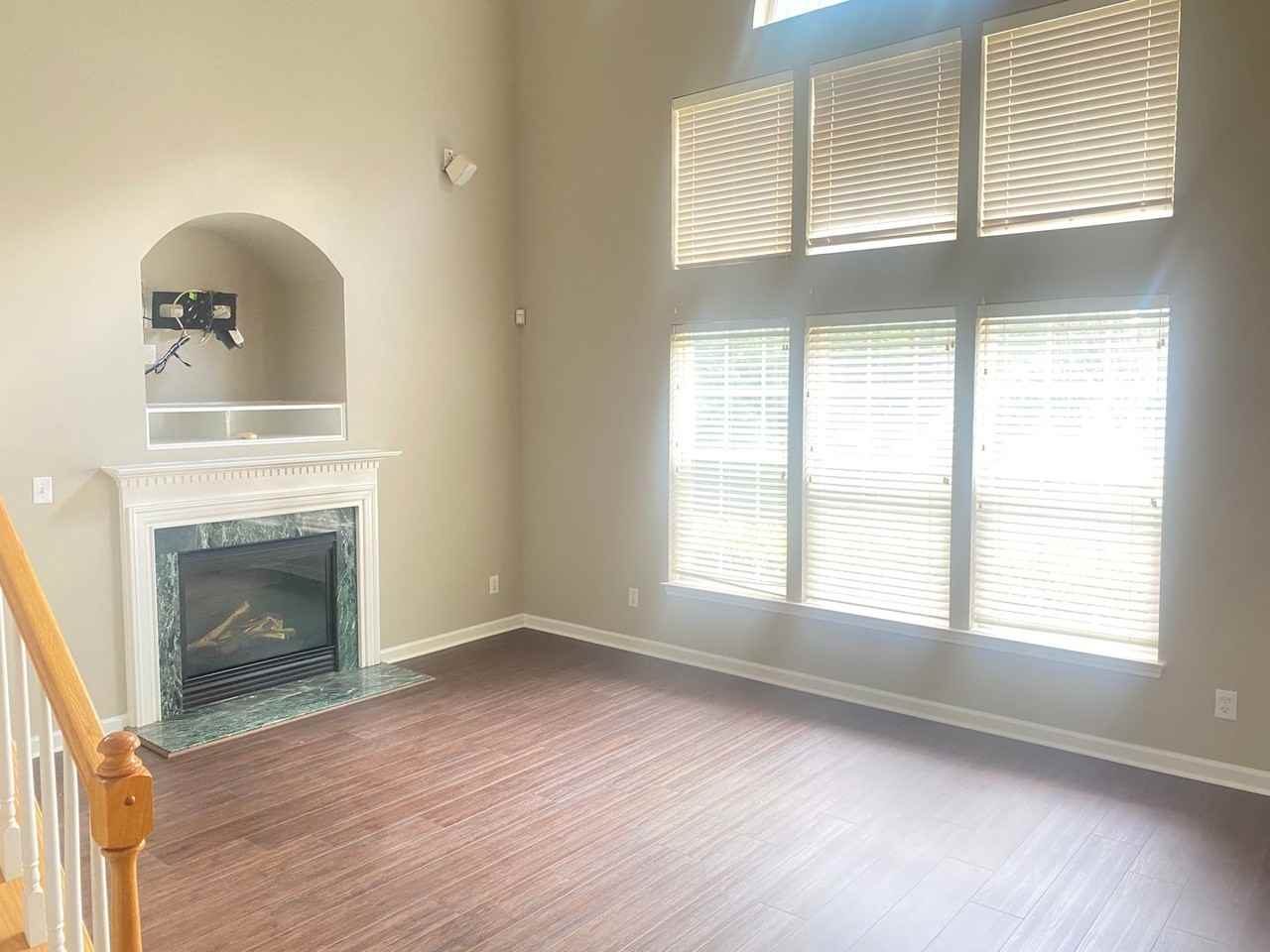 13518 Northbourne Rd - Photo 3 of 11