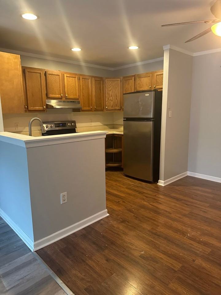 1334 W Wyomissing Blvd - Photo 2 of 7