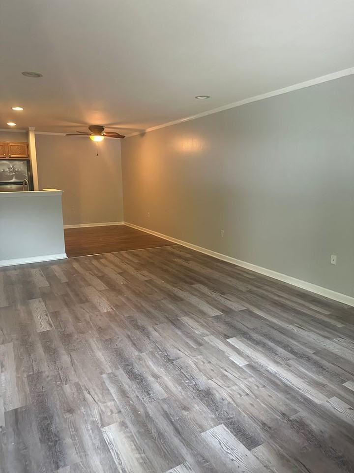 1334 W Wyomissing Blvd - Photo 3 of 7