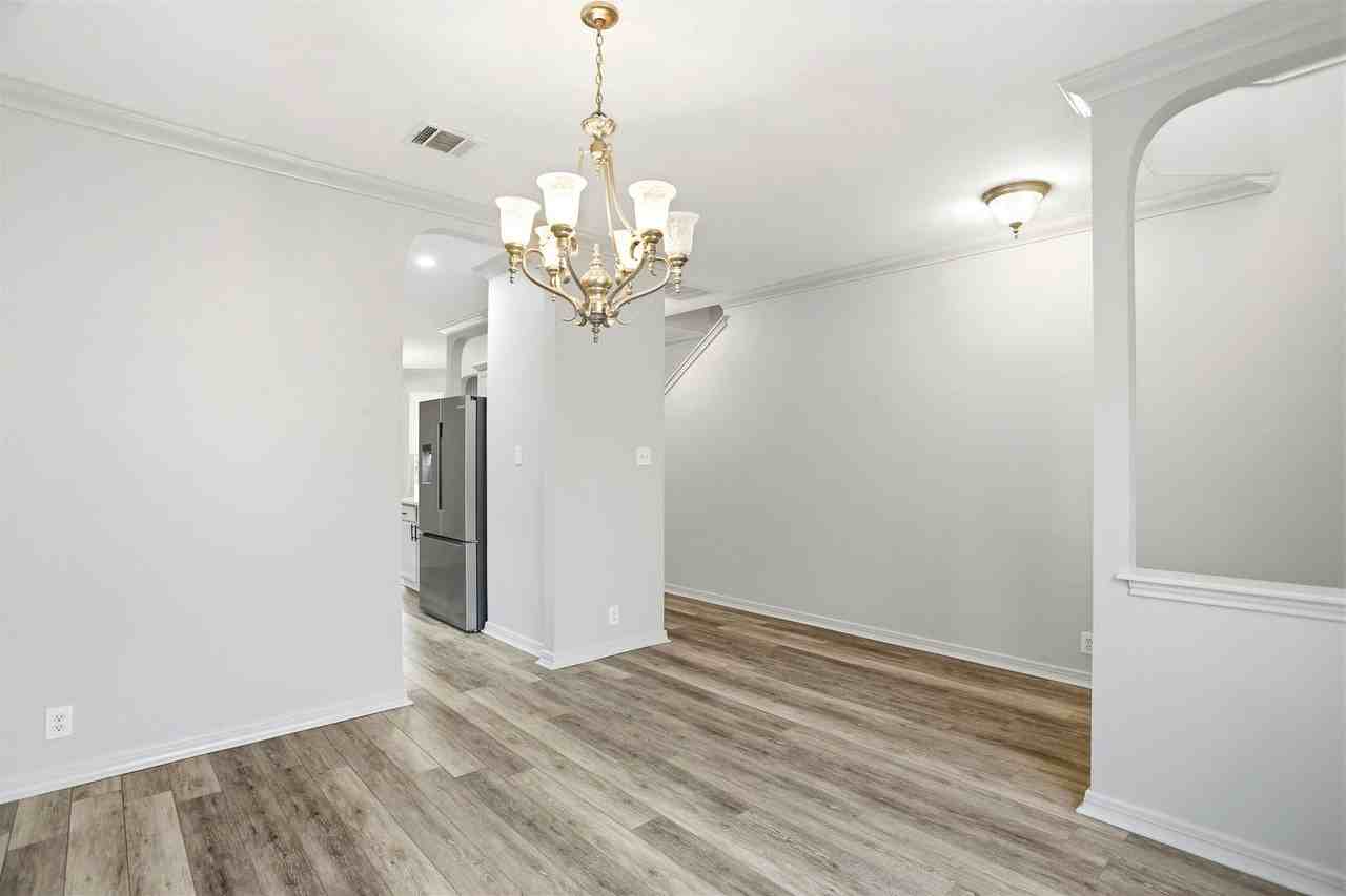 8714 Tioga Pass - Photo 7 of 33