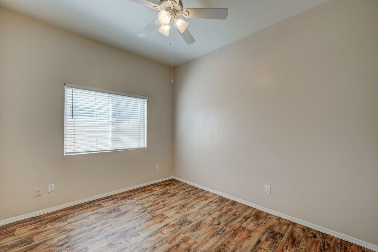 761 N Granada Dr - Photo 7 of 21