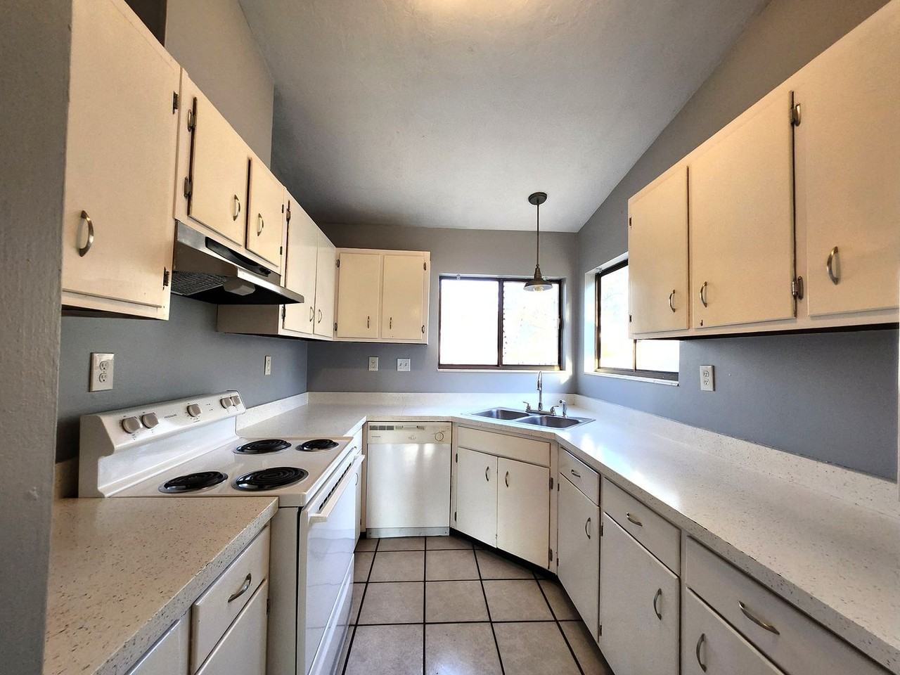 1784 Dax Ct - Photo 6 of 21