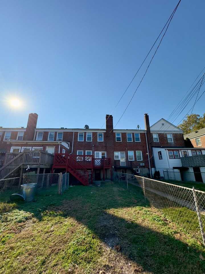 2959 Liberty Pkwy - Photo 2 of 27