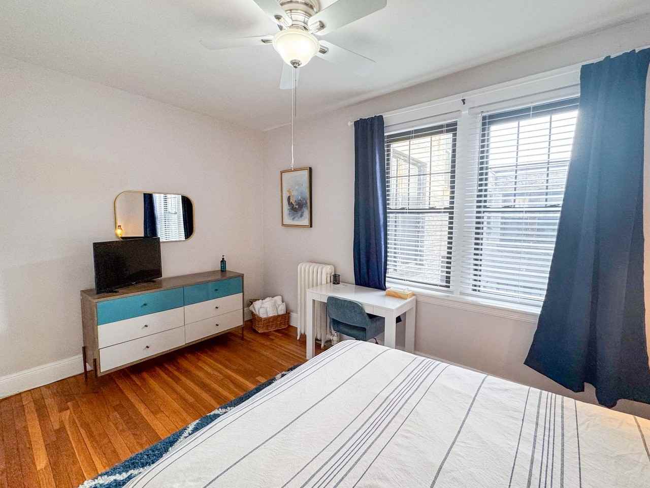 25 Mount Hood Rd - Photo 7 of 15