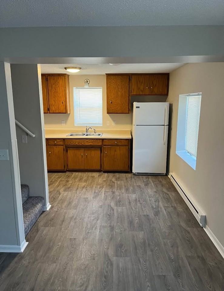 116 E Church St - Photo 3 of 14