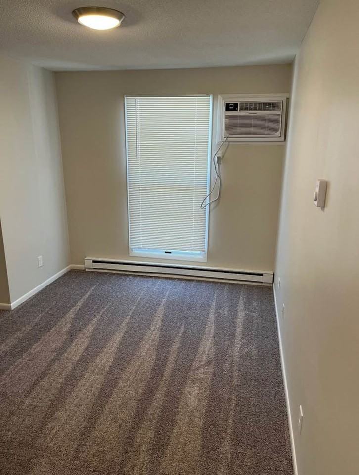 116 E Church St - Photo 7 of 14