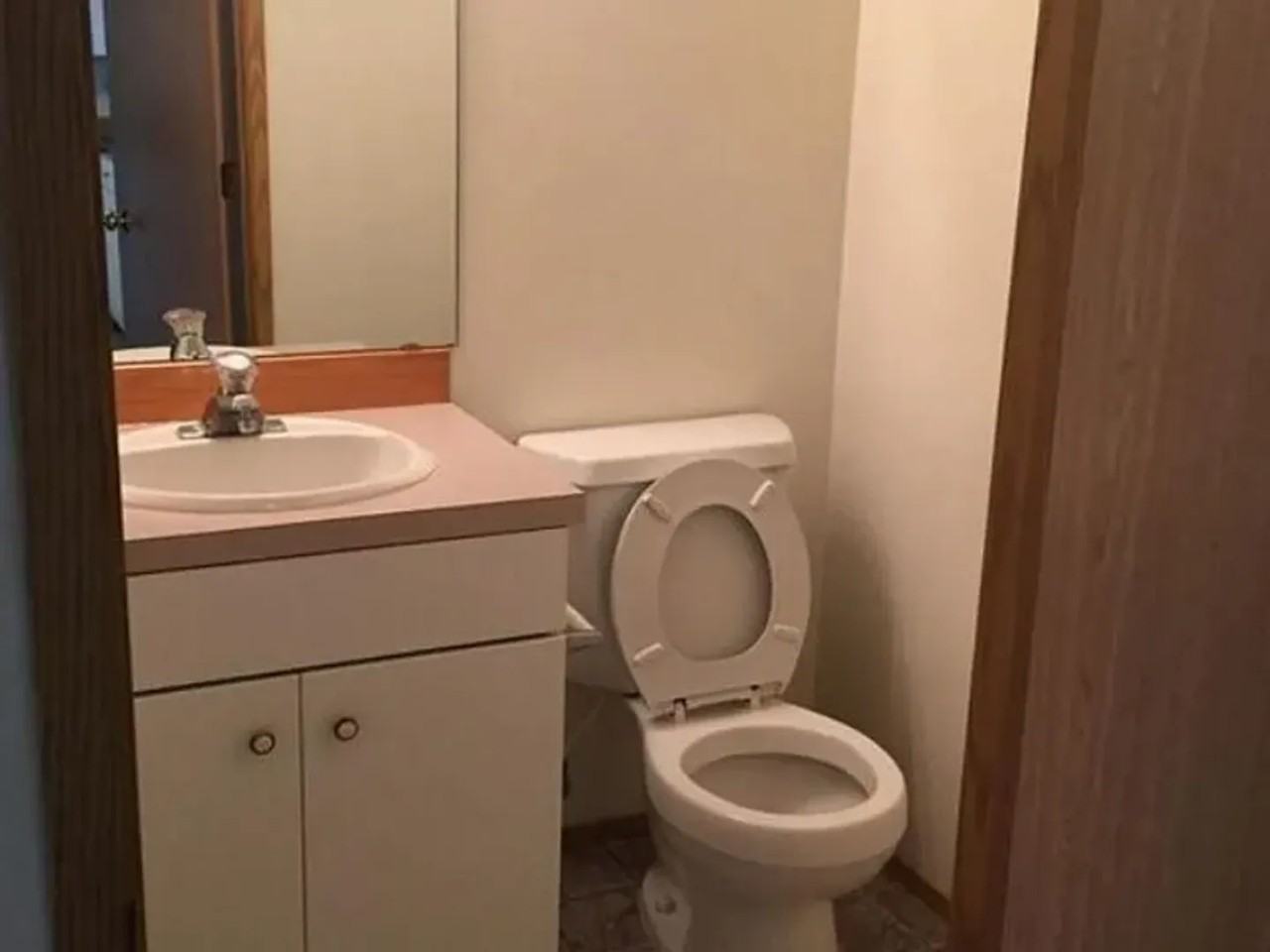 652 Nw Walnut Blvd - Photo 4 of 12