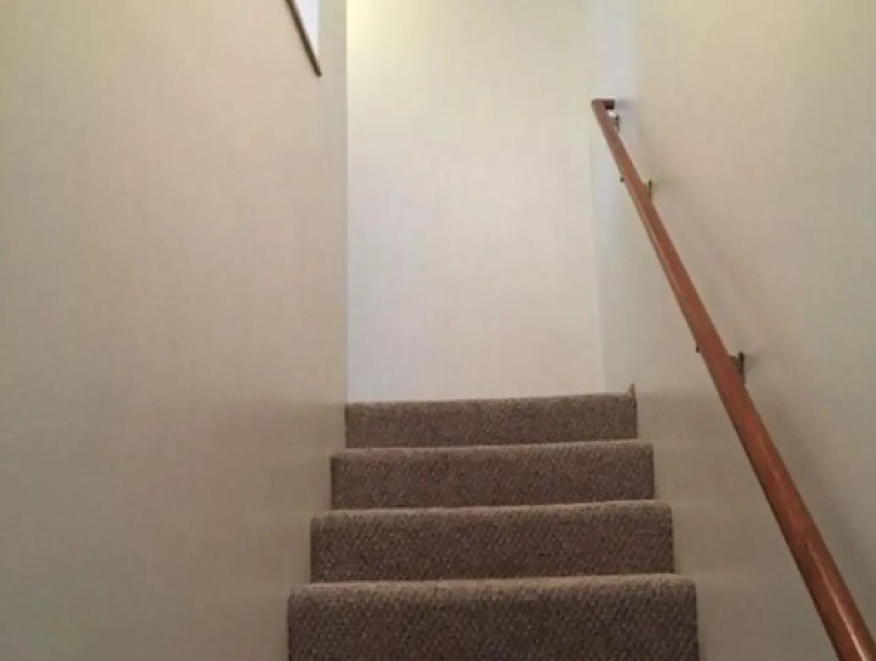 652 Nw Walnut Blvd - Photo 7 of 12