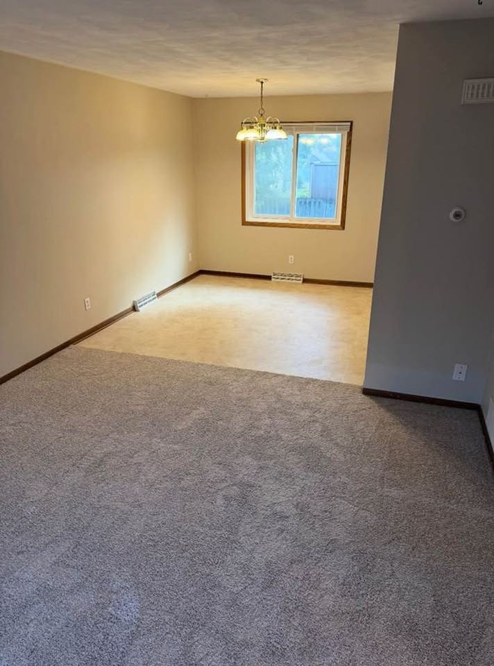 2245 N Cedar Ave - Photo 2 of 14