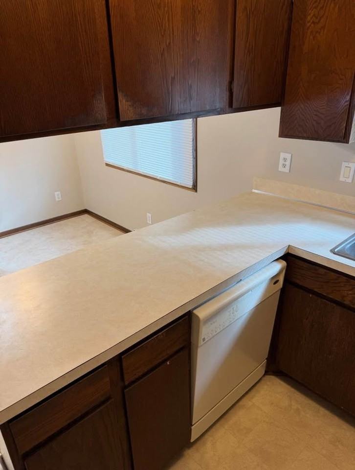 2245 N Cedar Ave - Photo 7 of 14