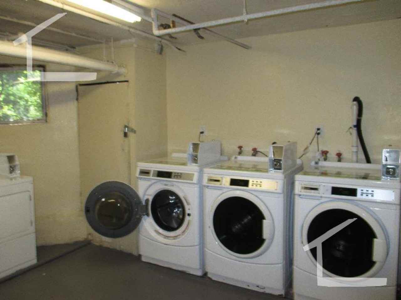 33 Lancaster Ter - Photo 2 of 16