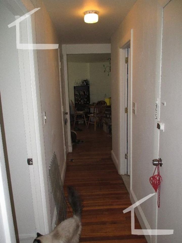 33 Lancaster Ter - Photo 3 of 16