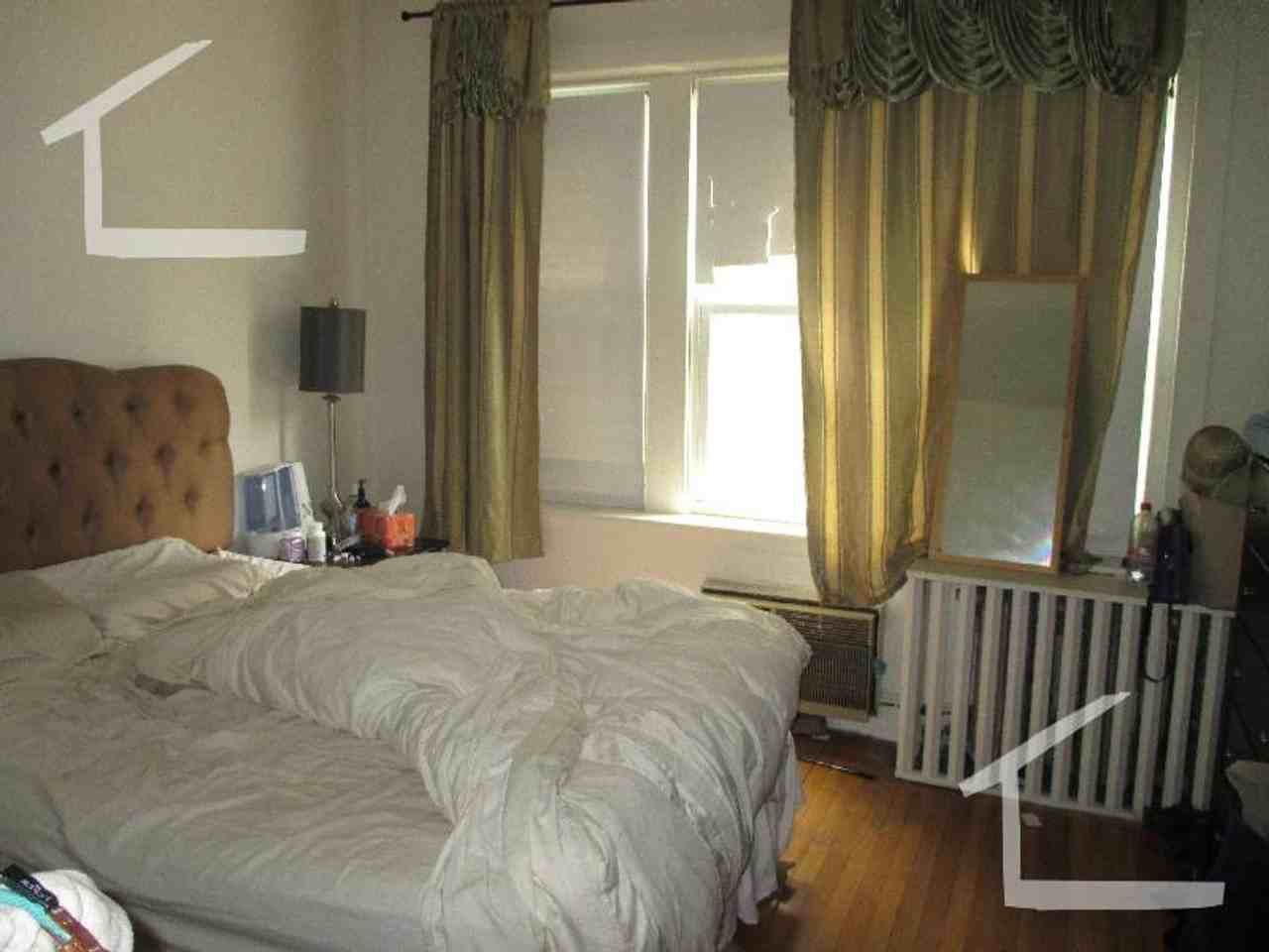 33 Lancaster Ter - Photo 4 of 16