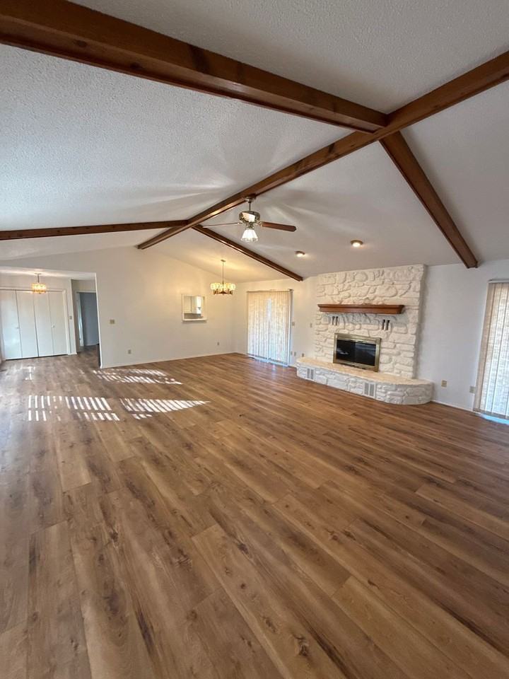 185 Ridgeview Ln - Photo 2 of 18