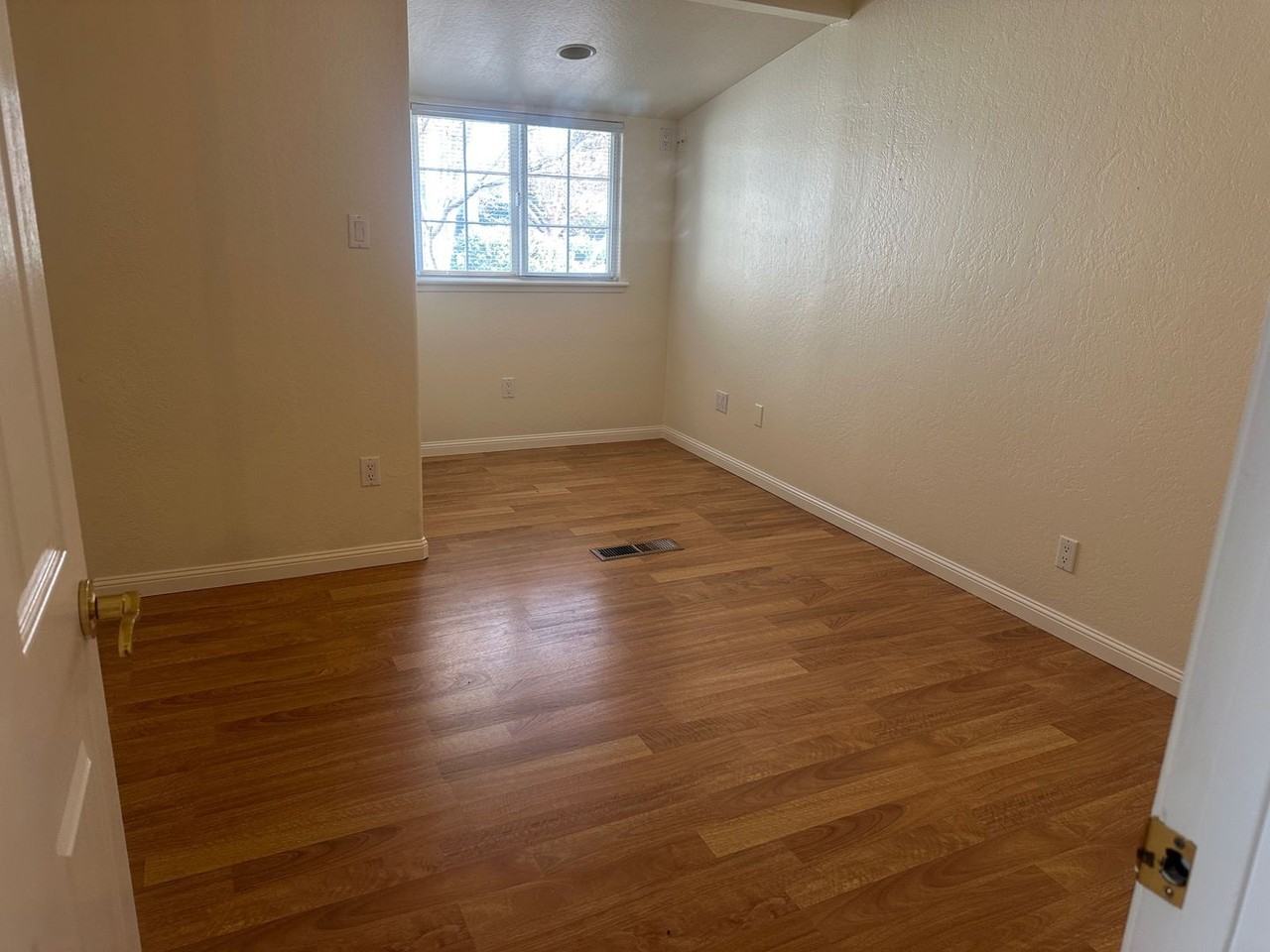 40133 Laiolo Rd - Photo 2 of 9