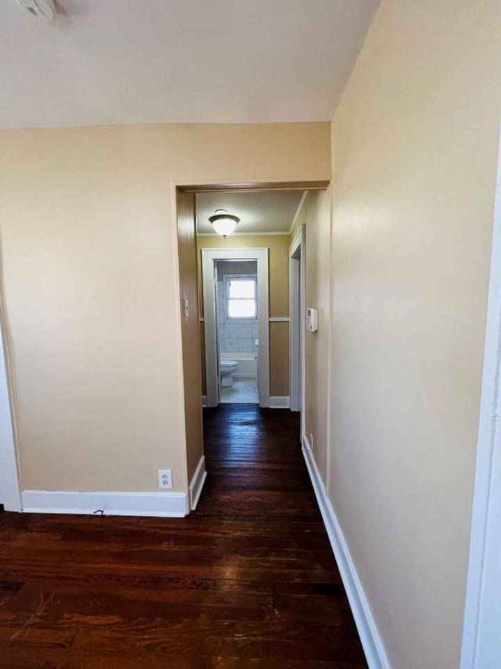 1410 Nutwood St - Photo 7 of 16