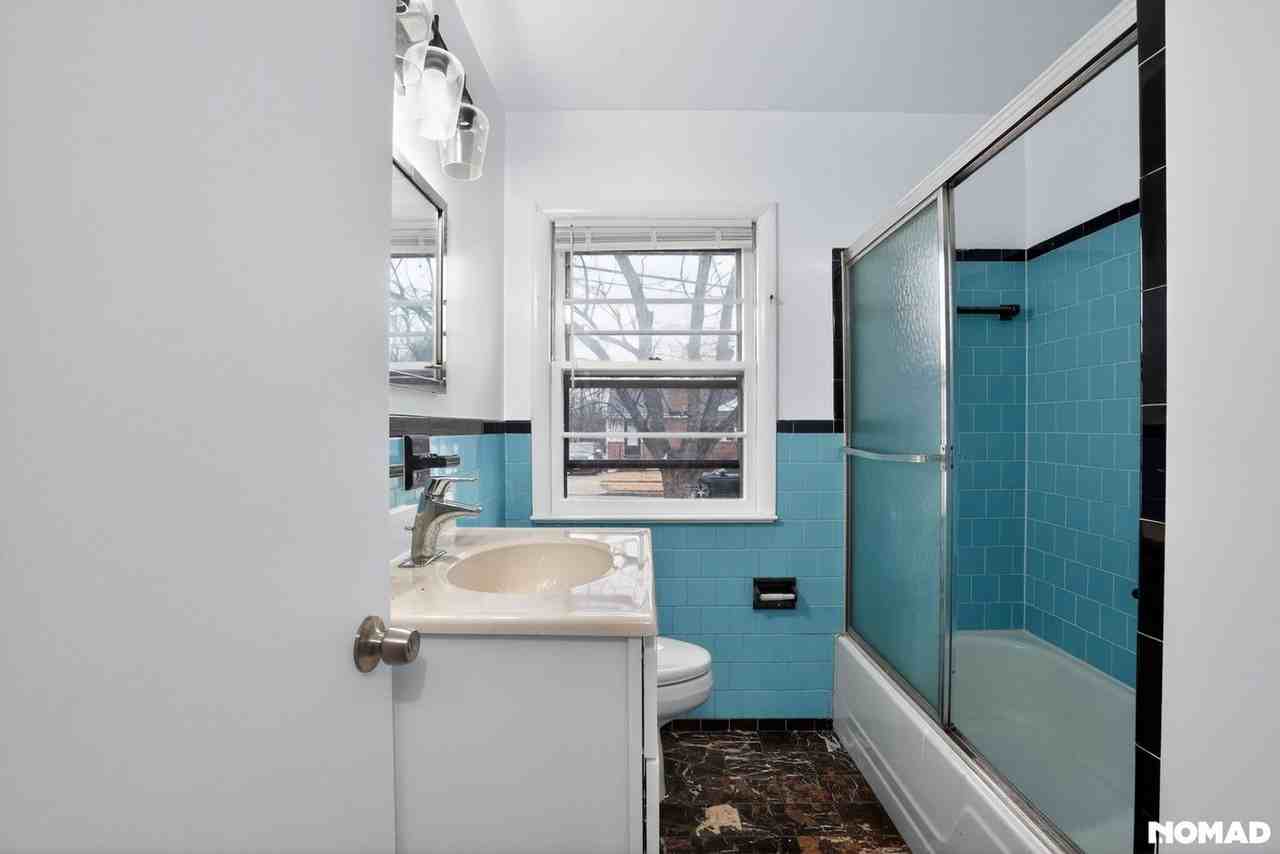 6502 Parkway Ct - Photo 7 of 17