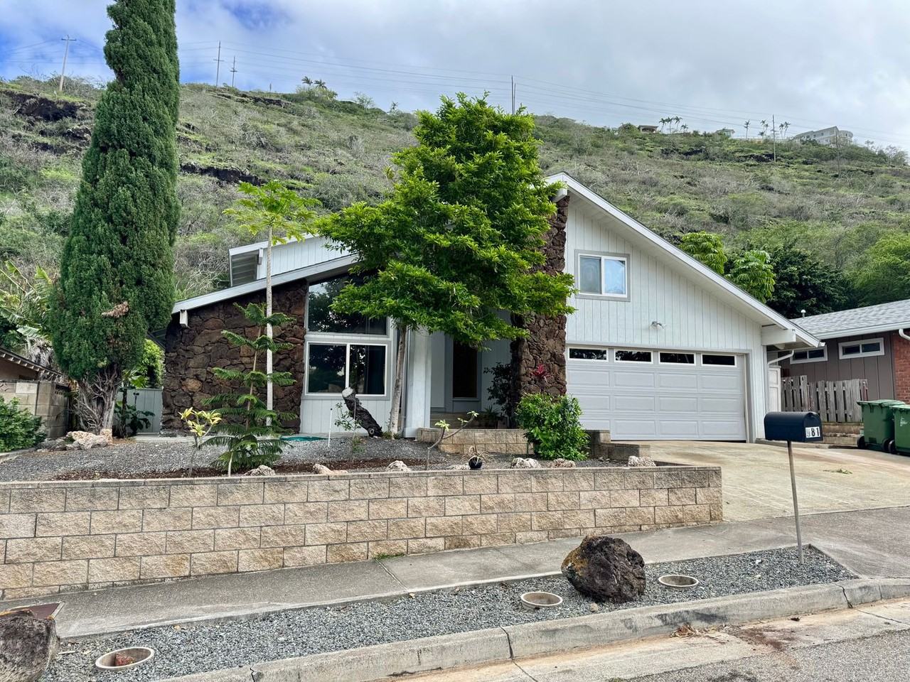 981 Wainiha St - Photo 2 of 24