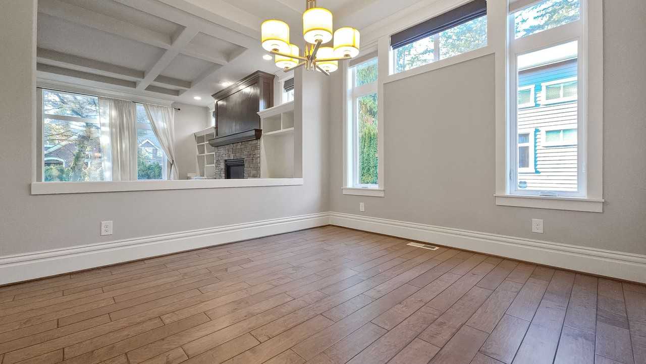 25619 Se 30th St - Photo 5 of 34