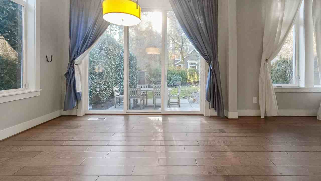 25619 Se 30th St - Photo 7 of 34