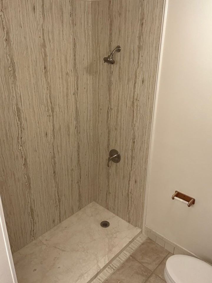 203 S Spring St - Photo 4 of 4