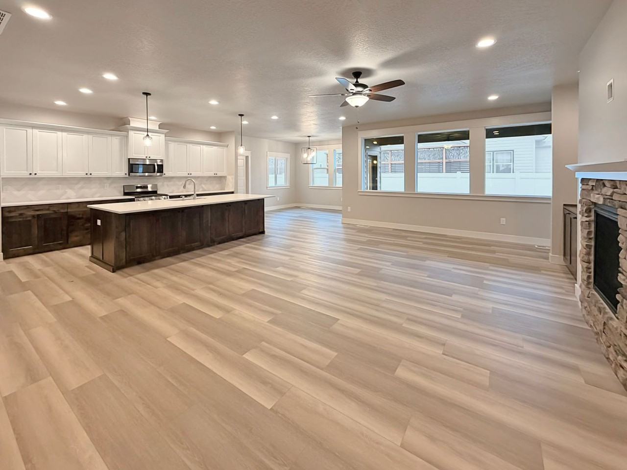 4377 Wagon Rd - Photo 3 of 22