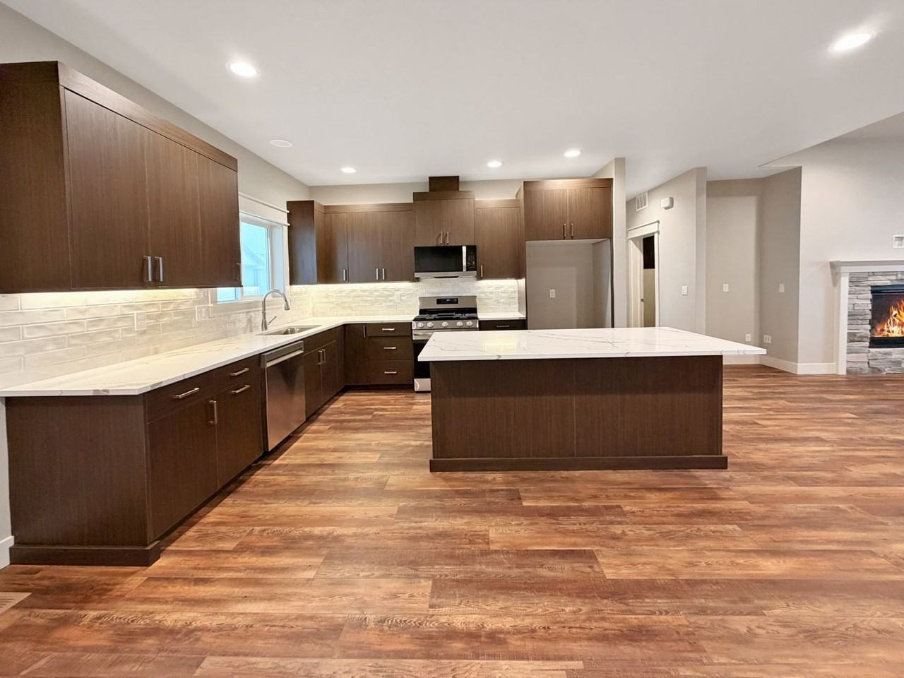 4443 Wagon Rd - Photo 6 of 24