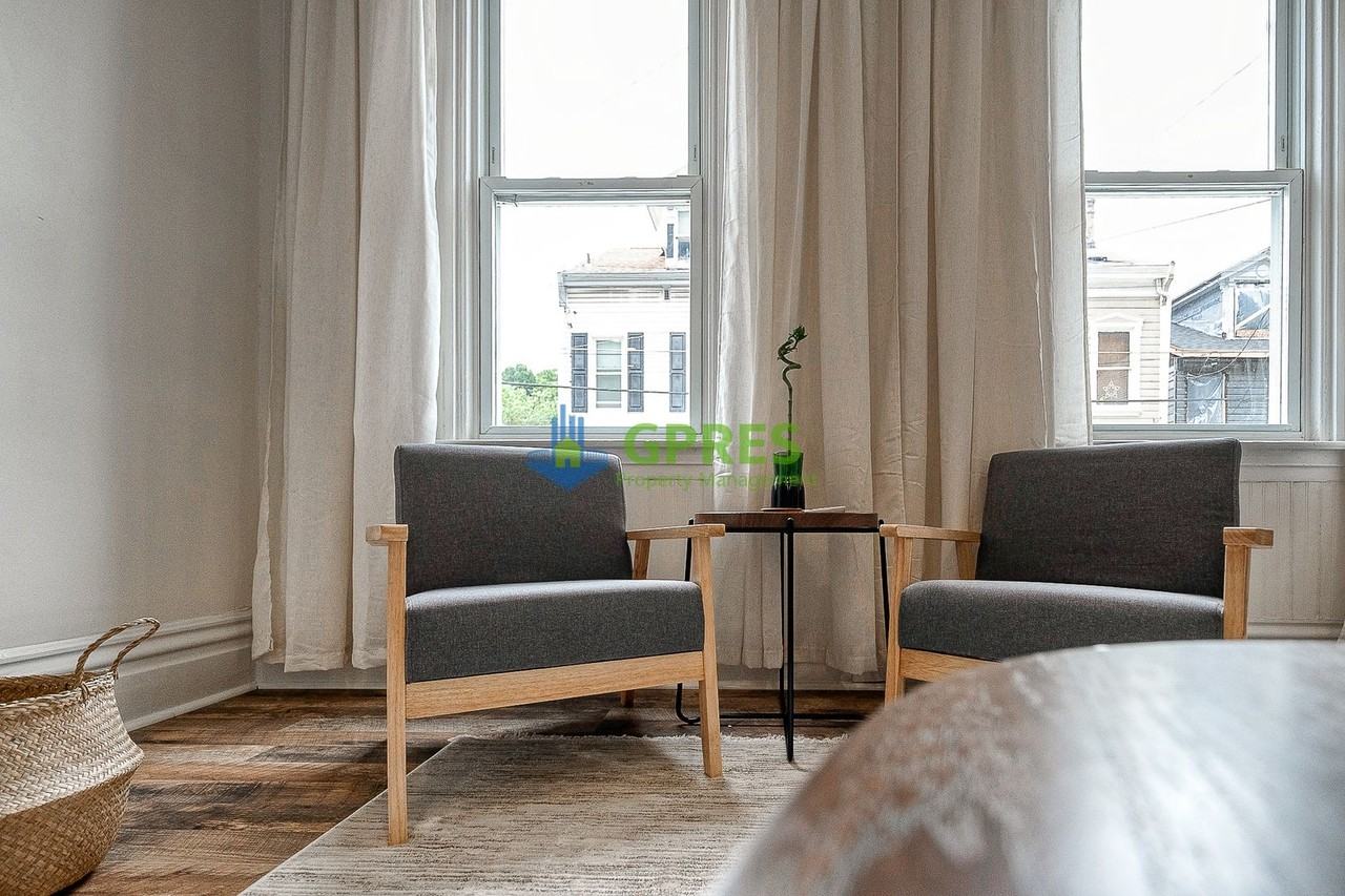 1119 Voskamp St - Photo 7 of 38