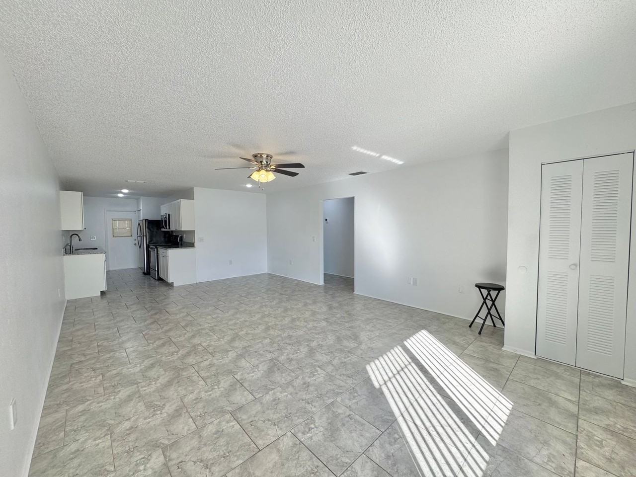 292 Winter Ridge Blvd - Photo 2 of 37