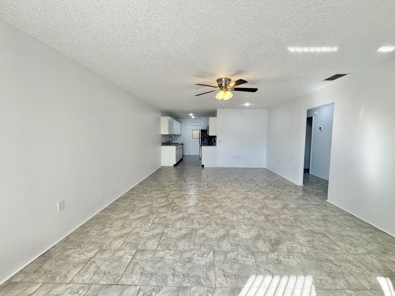 292 Winter Ridge Blvd - Photo 3 of 37