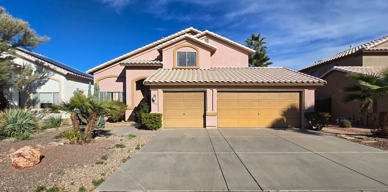 16252 W Madison St - Photo 3 of 40