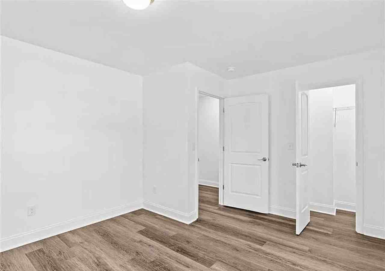 1410 Cleo Way #B - Photo 7 of 11