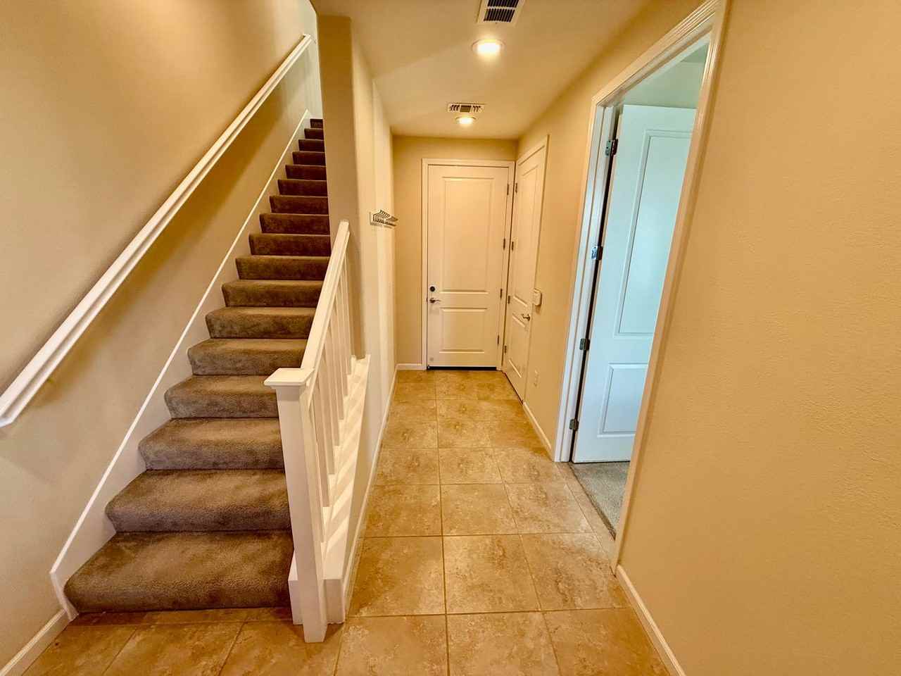 5670 El Dorado Ln - Photo 3 of 30