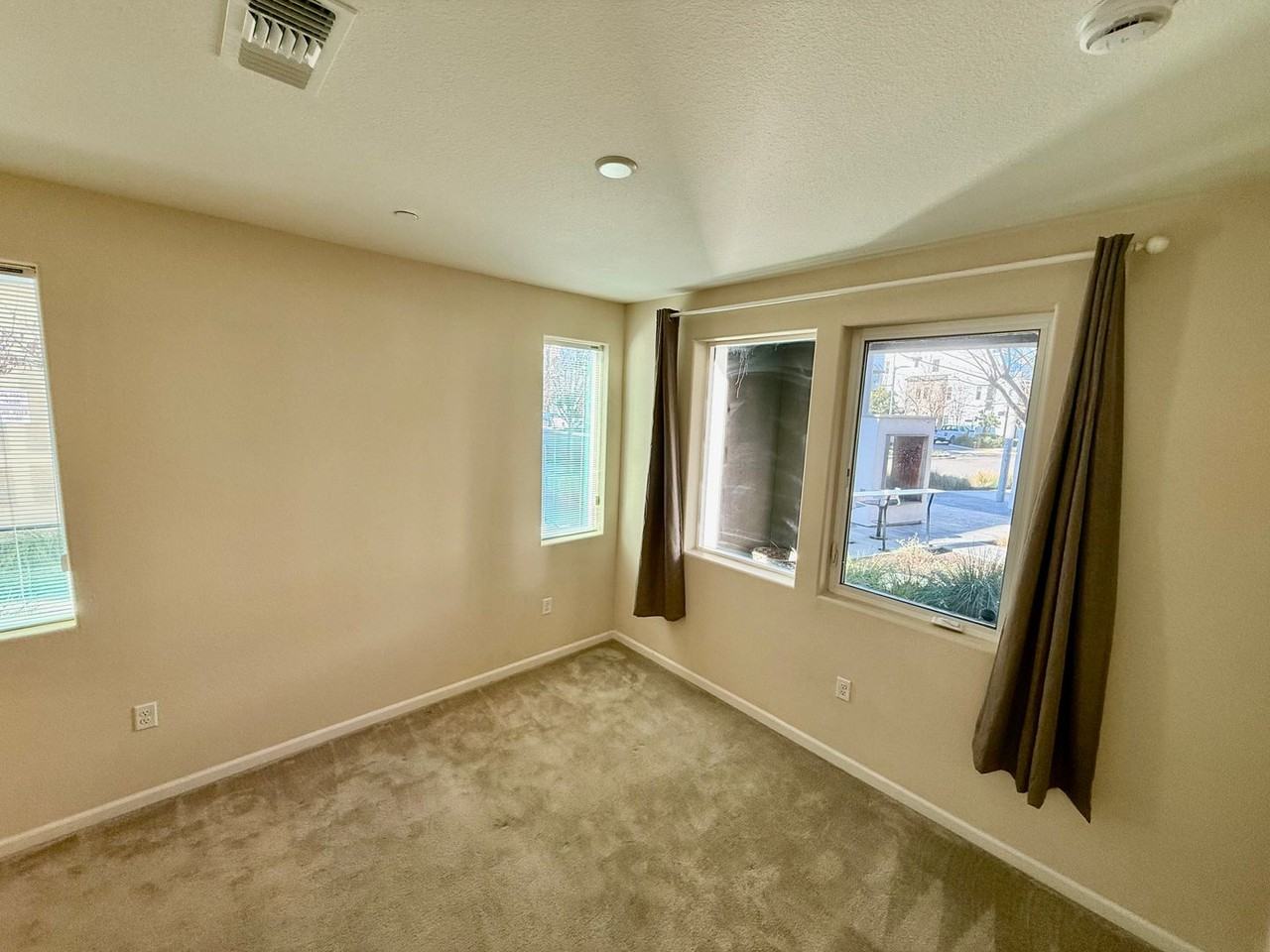 5670 El Dorado Ln - Photo 4 of 30