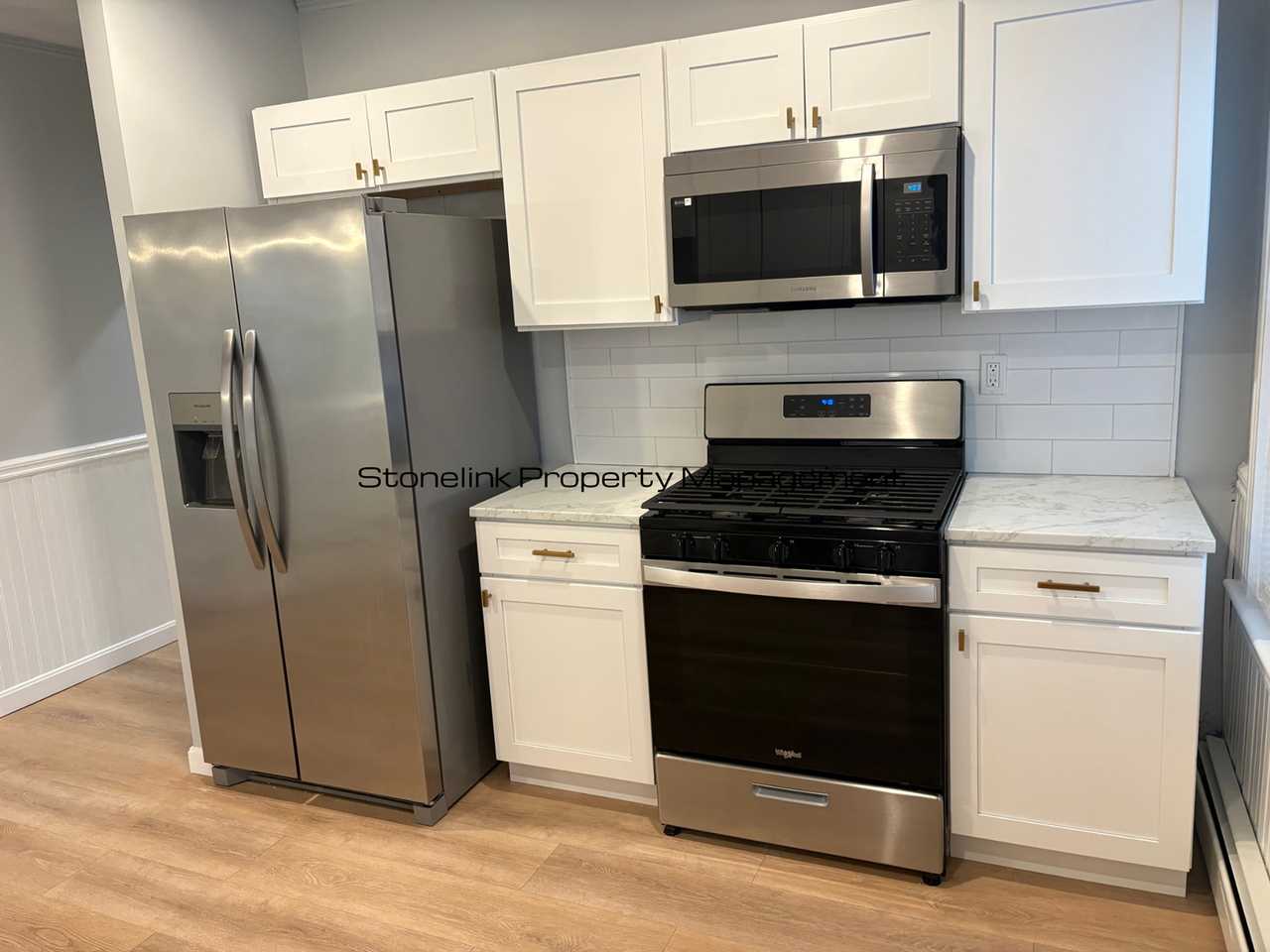 27 Ferncliff Ave - Photo 2 of 17