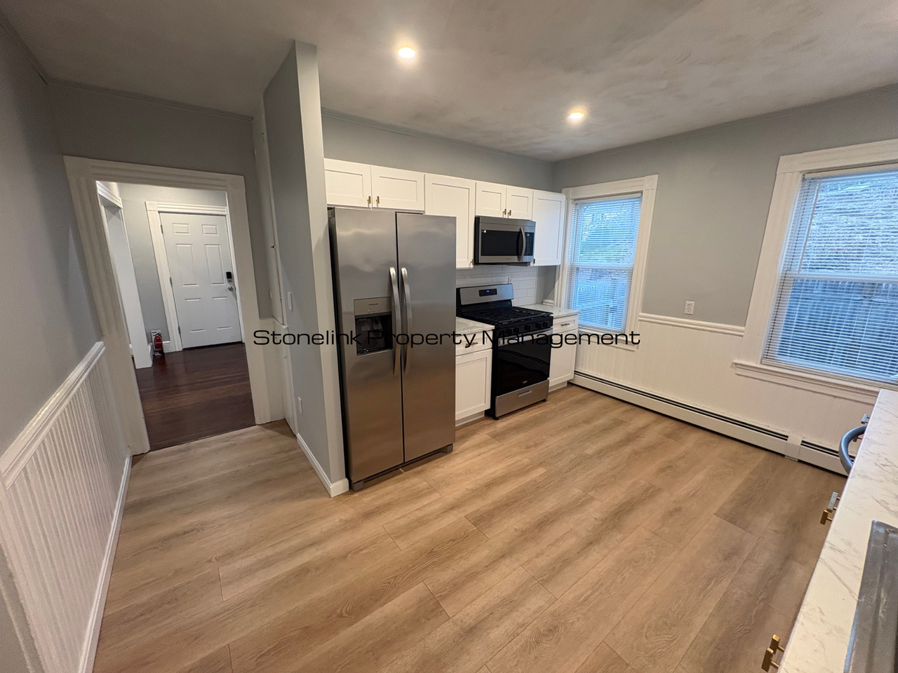 27 Ferncliff Ave - Photo 5 of 17