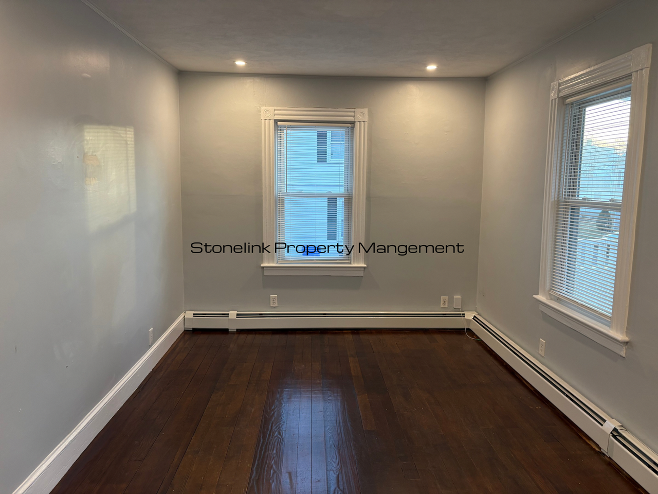 27 Ferncliff Ave - Photo 7 of 17