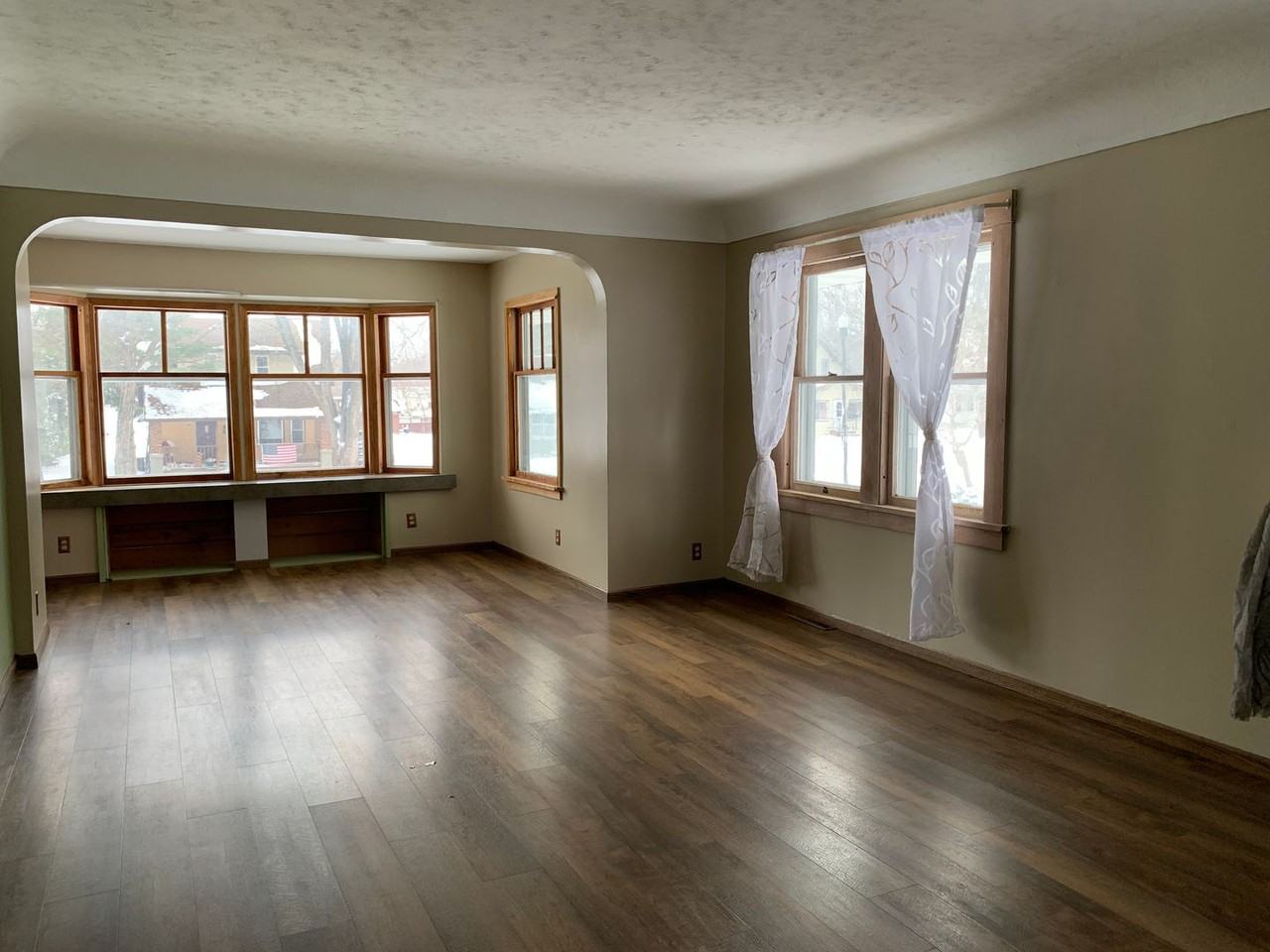 560 Hassan St Se - Photo 2 of 50