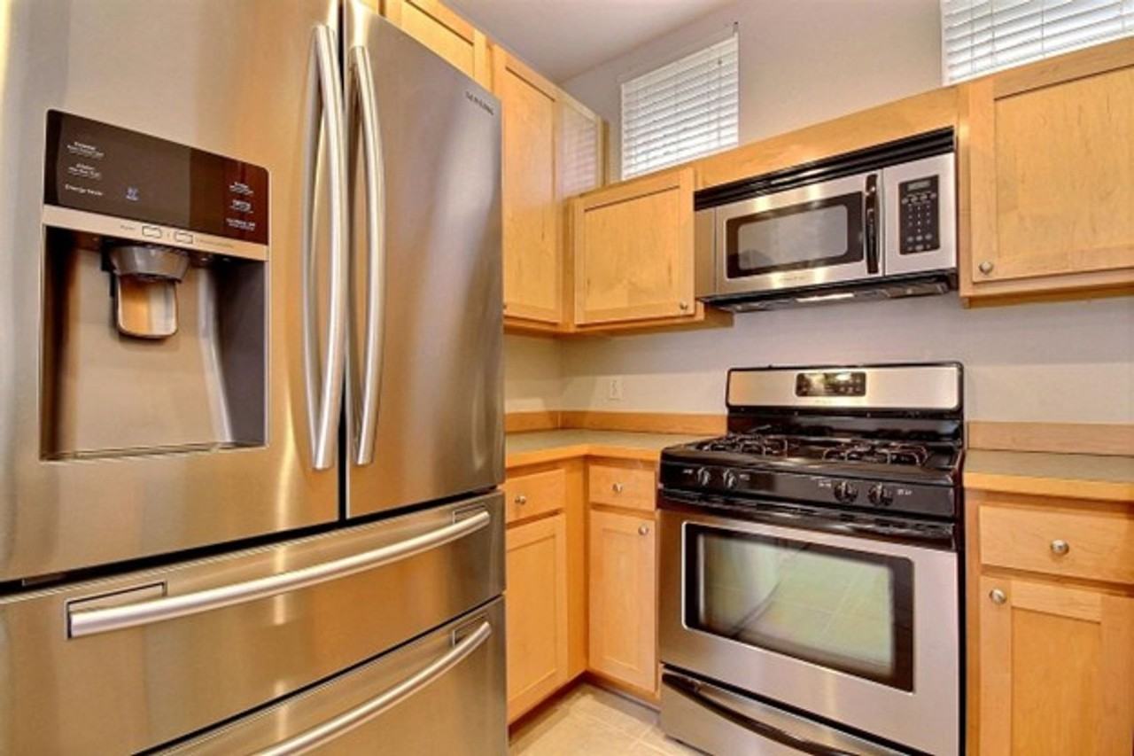 542 241st Ln Se - Photo 3 of 11