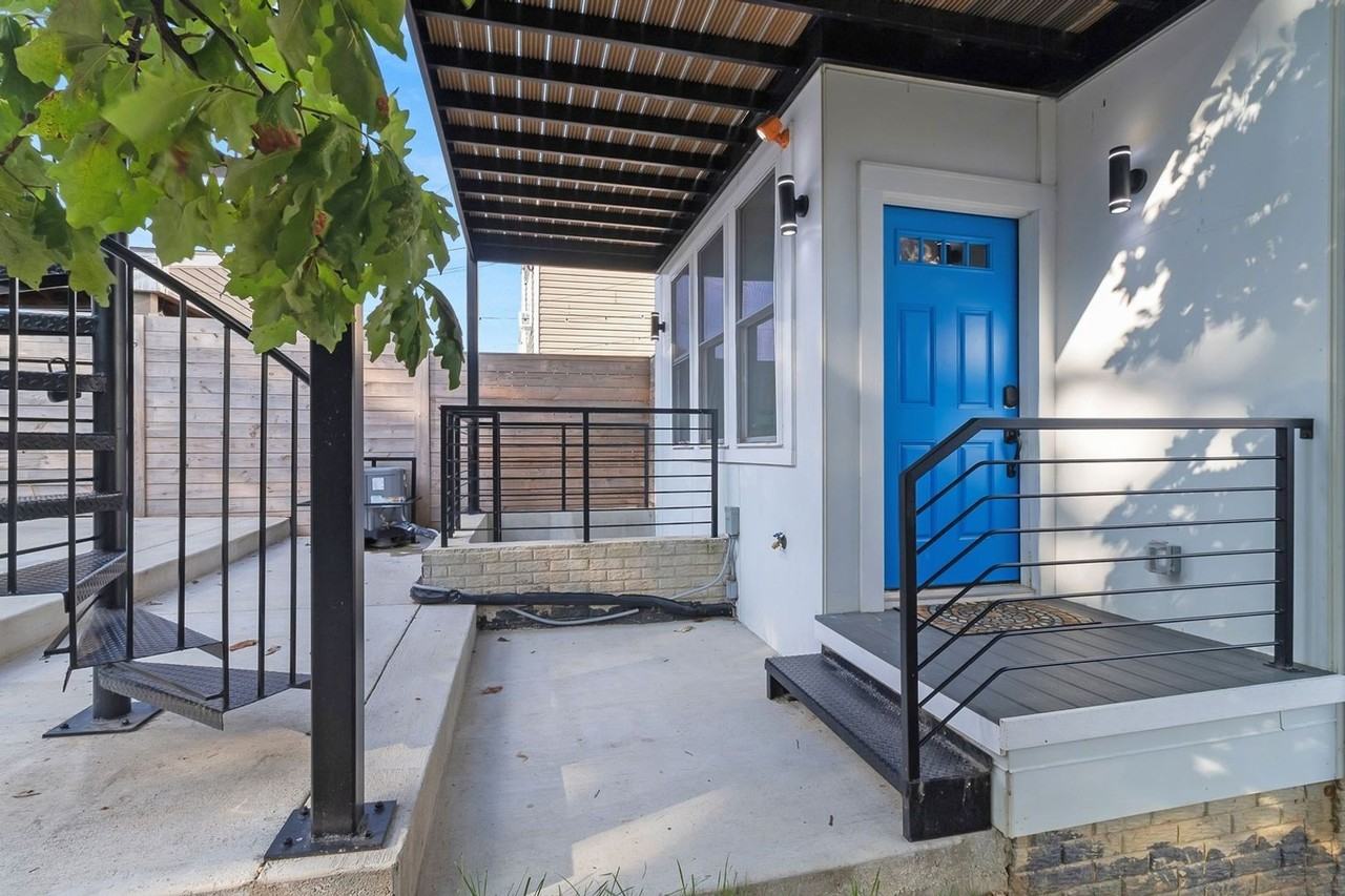 1417 Montello Ave Ne - Photo 5 of 43