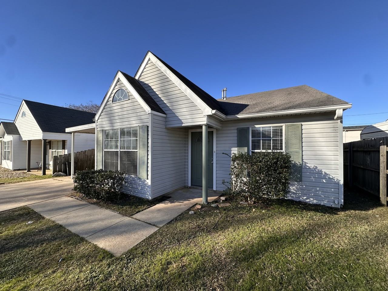 4203 Savannah Cir #4203 - Photo 3 of 35