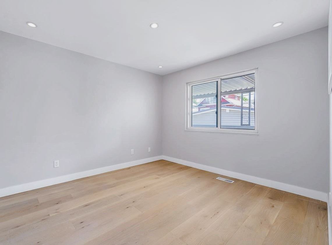 8940 Monroe Avenue - Photo 3 of 7