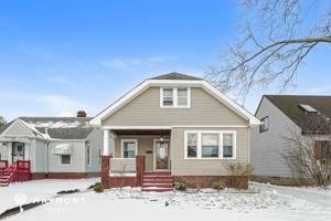 featured image of 3873 W 135th St
