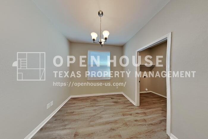 1053 Pullman Dr - Photo 7 of 23