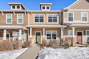 featured image of 5117 Hawks Crest Pt