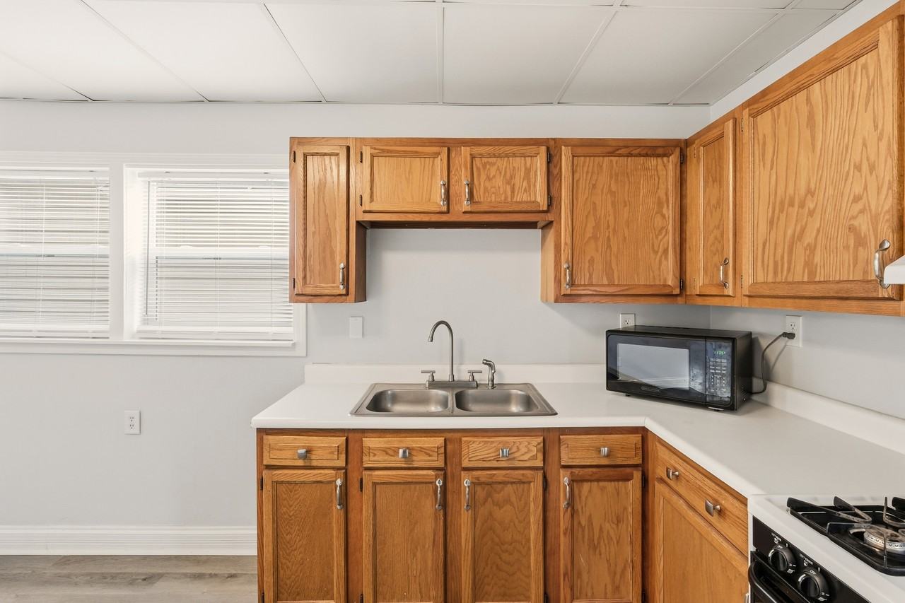 339 Jay St #NA - Photo 7 of 23