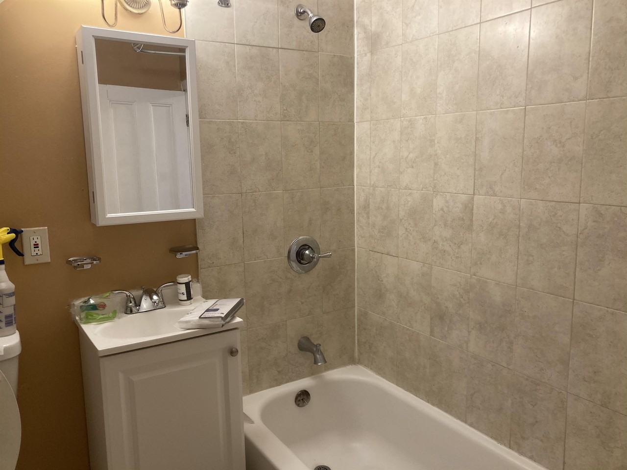 16 Kearny Ave Apt 3rd #3 - Photo 4 of 7